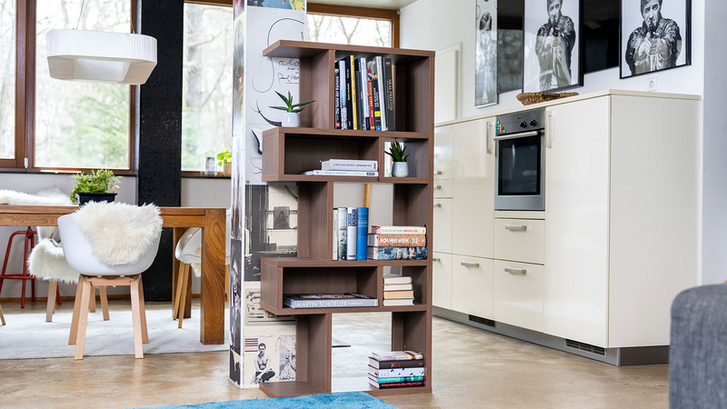 Shelf with click system from VÄLINGE and HOMAG