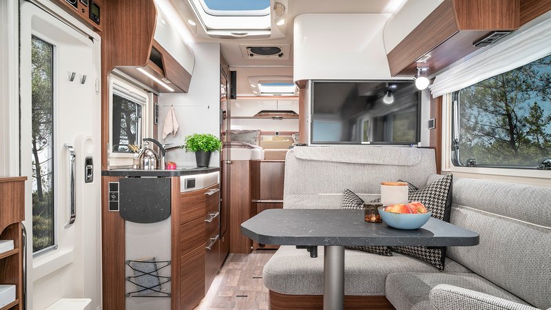 Every model is built and equipped differently, furthermore there are customer-specific changes: The furniture production is a key component of high-quality interior fitting of the HYMER camping mobiles. Source: HYMER GmbH & Co. KG