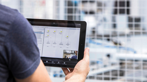 HOMAG ServiceBoard application enables users to report and broadcast service incidents at the machine to the HOMAG Service Center in real time using wireless video diagnostics.