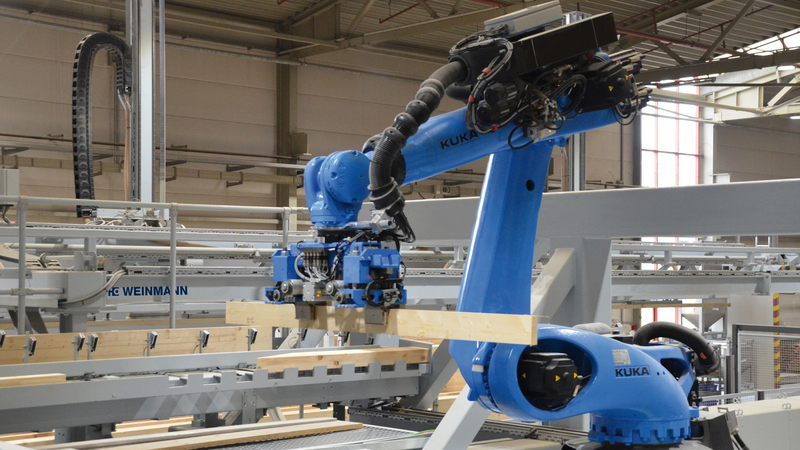 WEINMANN's first robot was installed at the German manufacturer of prefabricated houses, Bien-Zenker.
