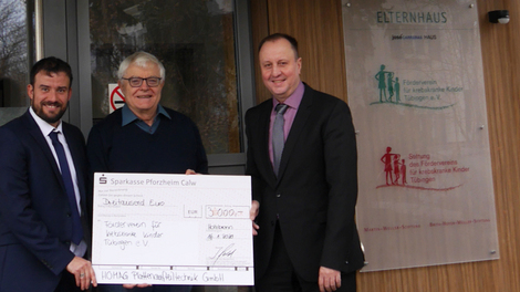 Spendenübergabe im Elternhaus des Fördervereins für krebskranke Kinder Tübingen e.V.