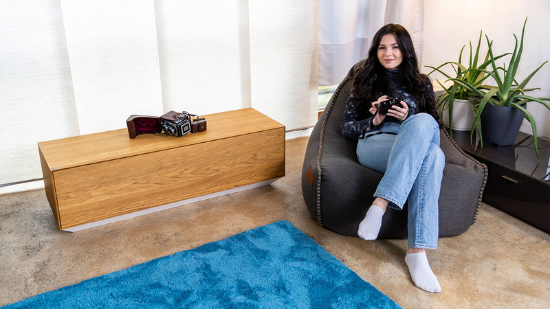 The click technology for the furniture is applicable to all the main components – from the drawer to the standard cabinets and shelves. Some companies utilise a fibre-glass locking element that is integrated into the board.