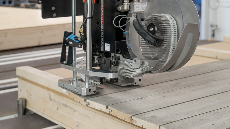 Fassadenschuh an der WALLTEQ M-300