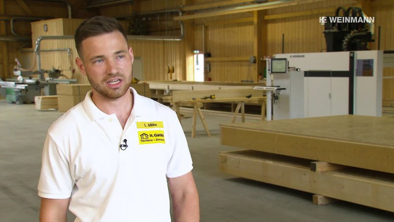 With the investment in the multifunctions bridge WALLTEQ M-120 and the two assembly tables, the carpentry Gätke has automated the timber frame construction.