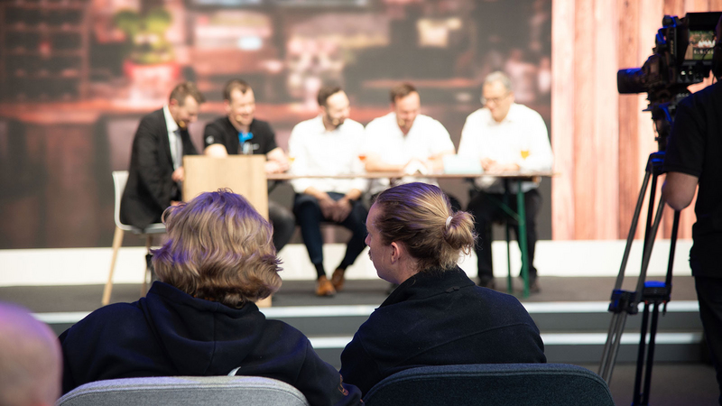 HOMAG 的活动厅中每天都会进行现场演示