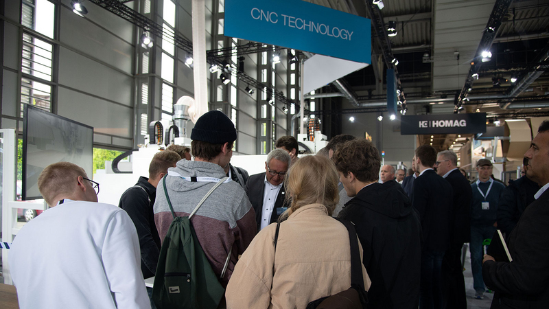 访客可以直接提出问题并由 HOMAG 专家回答 