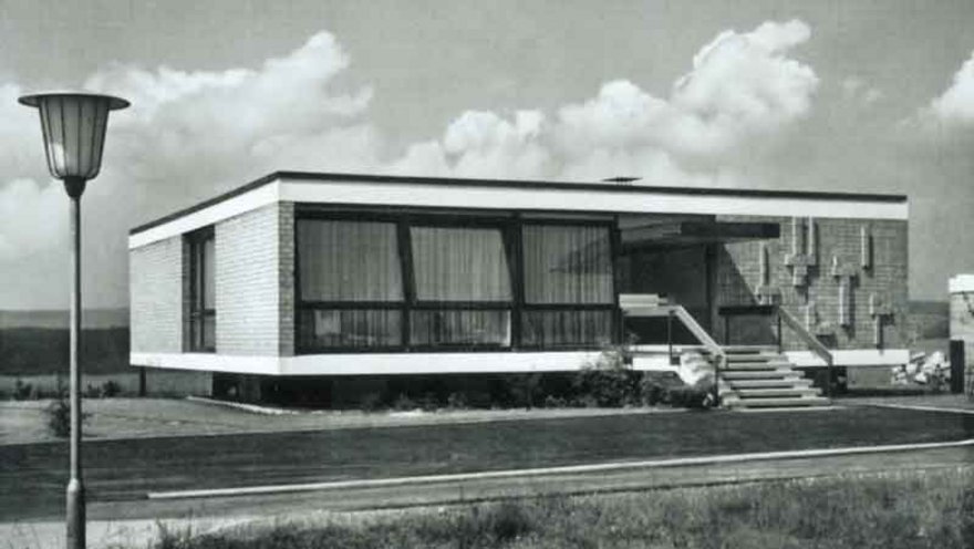 1966: Das erste eigene Bürogebäude in Pfalzgrafenweiler wird bezogen