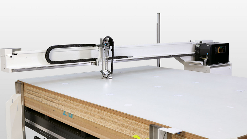 Automatisches Etikettieren am Einlauf