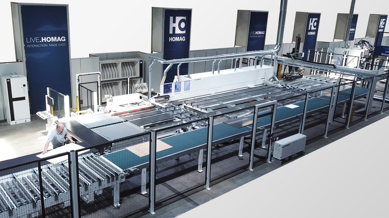 EDGETEQ S-500 edge banding machine supplemented by LOOPTEQ O-600 gantry return - intelligent automation leads to interlinked material flow with high performance