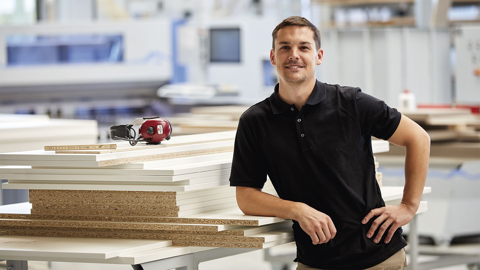 Die SAWTEQ S-500 und S-510 sind entwickelt für hohen Materialdurchsatz und Pakethöhen auch im Großformat (Schnittlänge bis zu 6.500 mm)